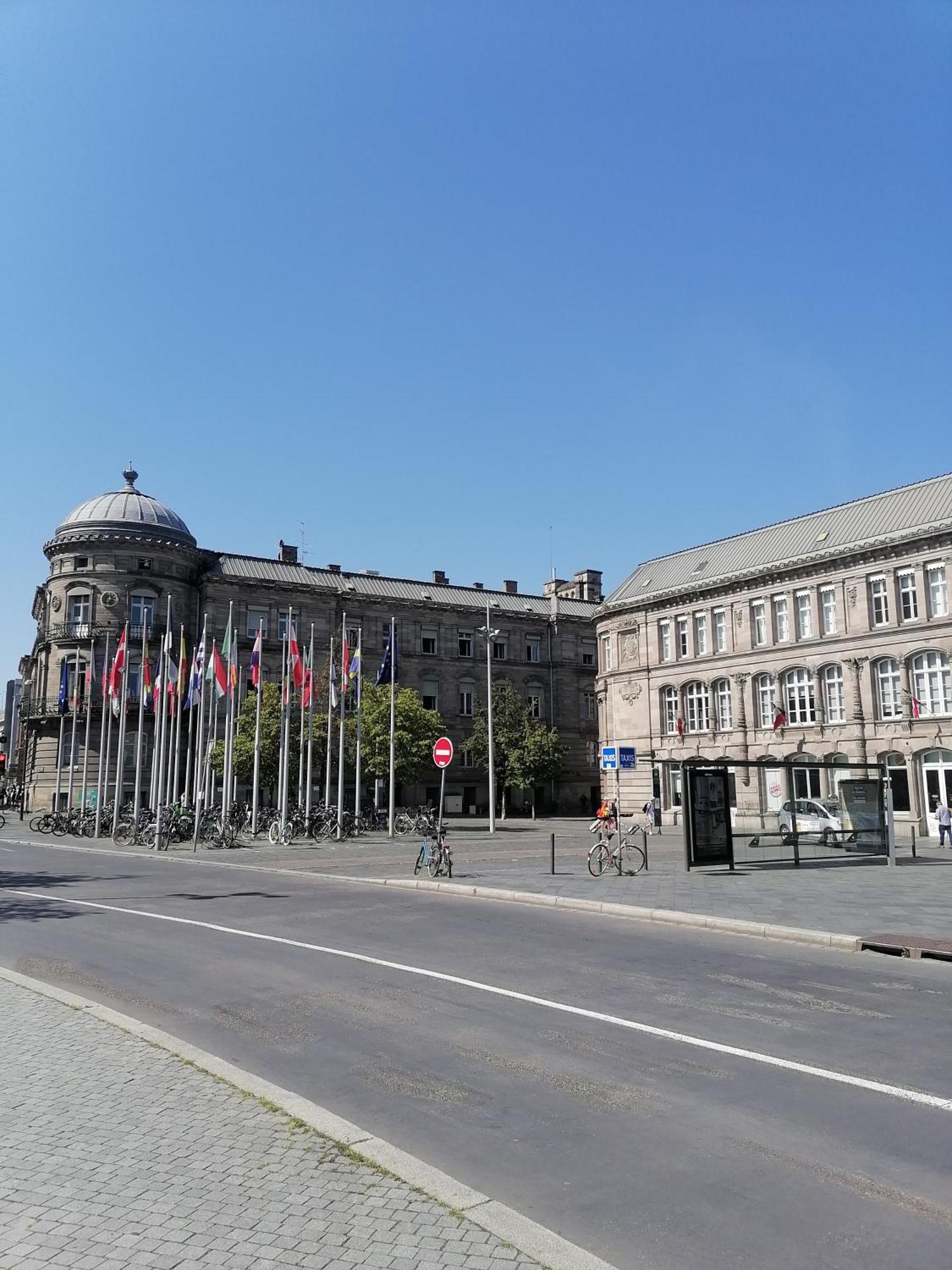 L'Elegant-Parking Prive-10Min Strasbourg-Nbsimmo Apartment Bischheim Room photo